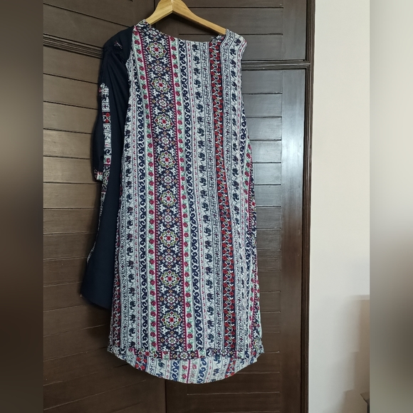 Women's Navy Blue Double Layered Printed Rayon Mandarin Collar Long Kurta - Picture 4 of 9